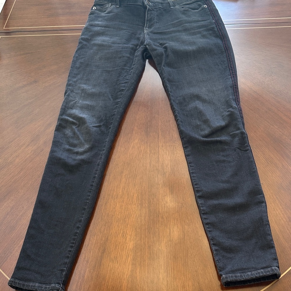 Emporio Armani Push Up Black Skinny Jeans – Size 27 | Stretch Denim - Picture 2 of 15